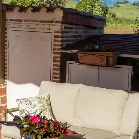 Semesterbostad Casa Comillas Ceceno