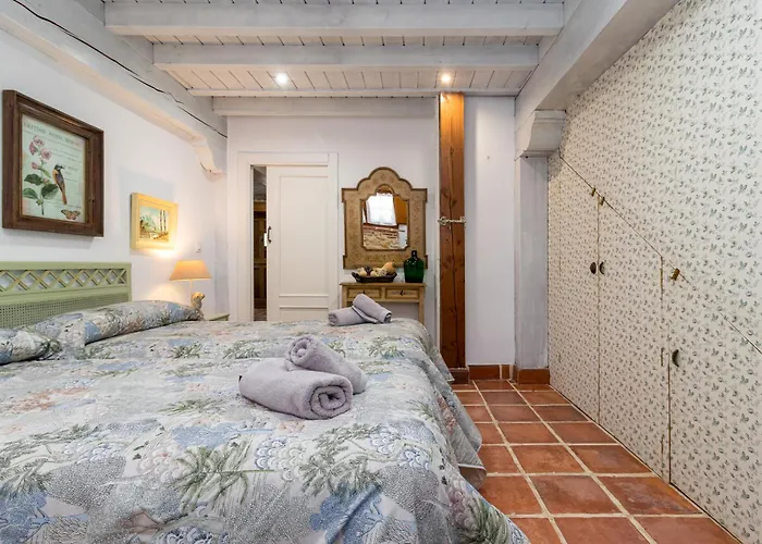 Casa Comillas Holiday home Ceceno