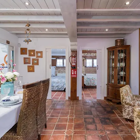 Casa Comillas * Ceceno